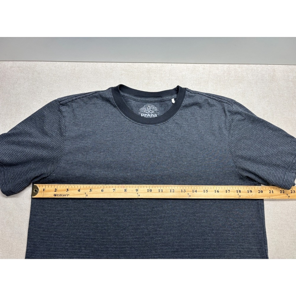 PrAna Tee Shirt Mens M Gray Striped Knit Short Sleeve Crewneck Pullover Hiking - Picture 6 of 8